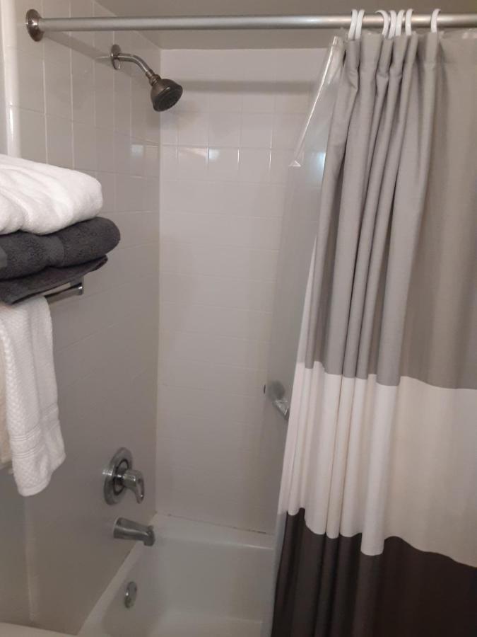 Riverview, Studio 507, Beach Steps Away!+Pool+Wifi Ruskin Exterior photo