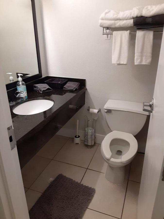 Riverview, Studio 507, Beach Steps Away!+Pool+Wifi Ruskin Exterior photo